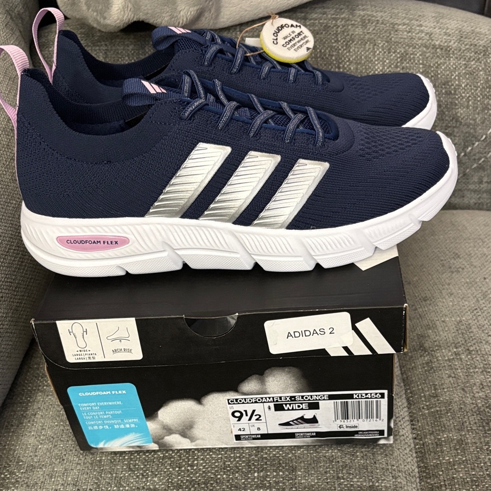 adidas size 9.5w Navy and White Cloudfoam Casual Sneakers wide - Picture 3 of 10